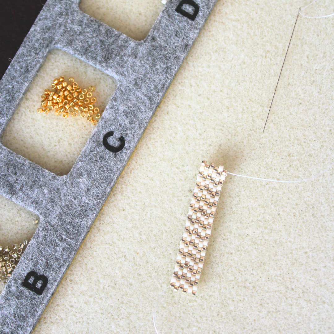 Atelier Créatif à Caen - Apprenez à créer vos bijoux en tissage de perles Miyuki